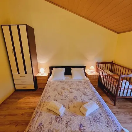 Kuca Za Odmor Neli *
